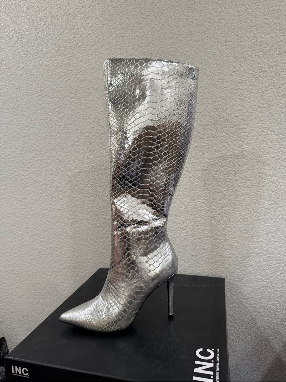 NWT Womens INC Rajel Dress Boot Silver Snake